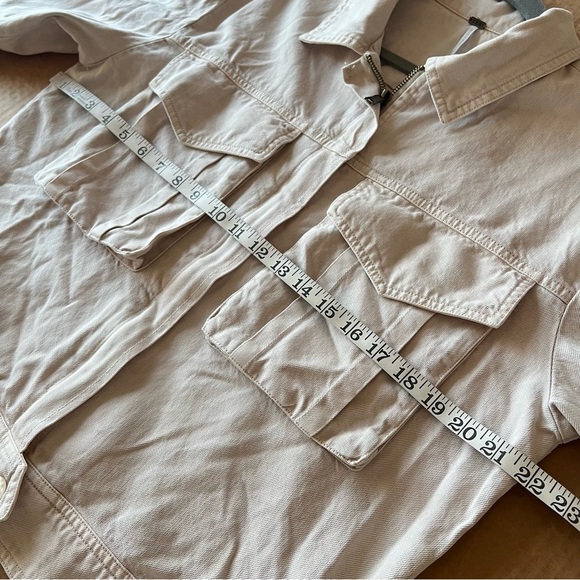 YFB Young Fabulous & Broke Beige Flap pocket Crop  jacket, tencell blend, L NWOT - Picture 10 of 14